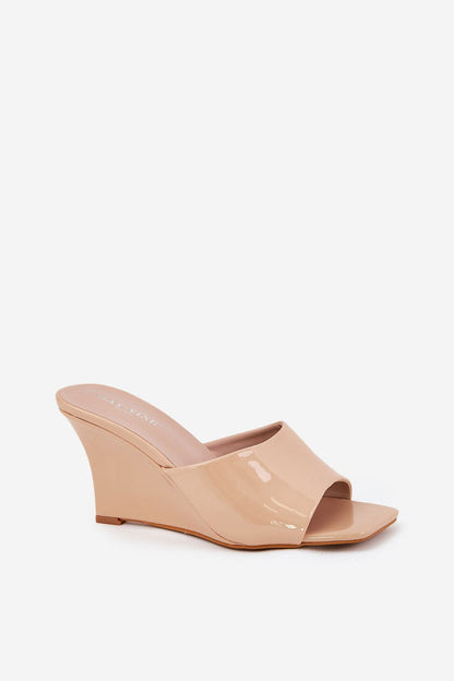  Clacquettes model 210784 Step in style 