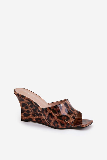  Clacquettes model 210785 Step in style 