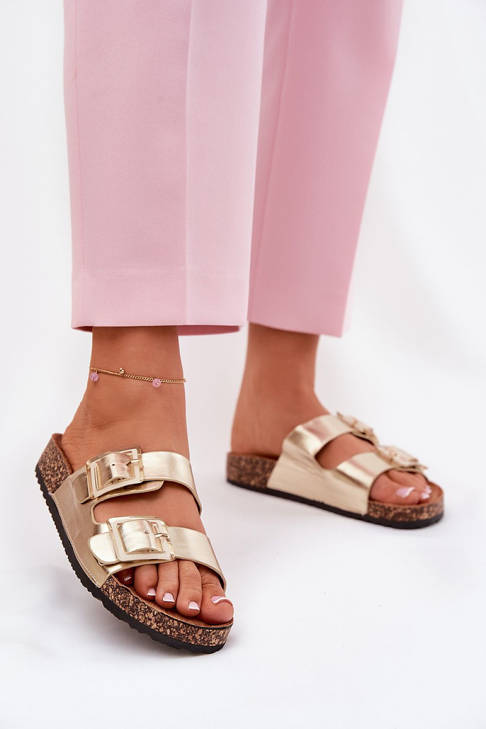  Clacquettes model 211017 Step in style 