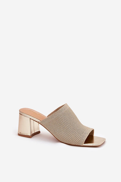  Clacquettes model 211022 Step in style 