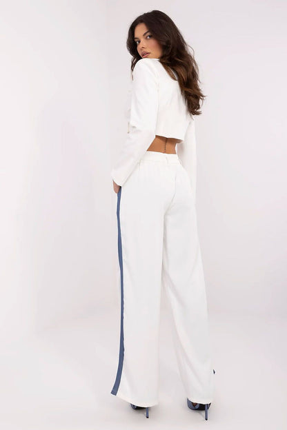  Pantalon femme model 211179 NM 