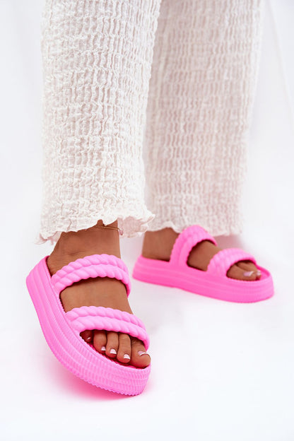  Clacquettes model 211672 Step in style 