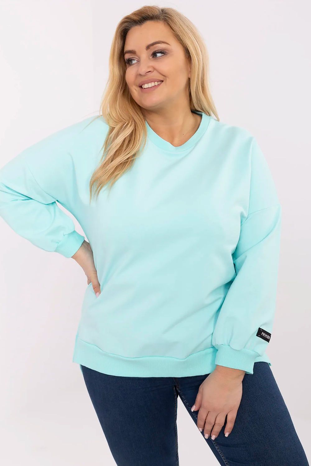  Sweatshirt model 211732 Relevance 