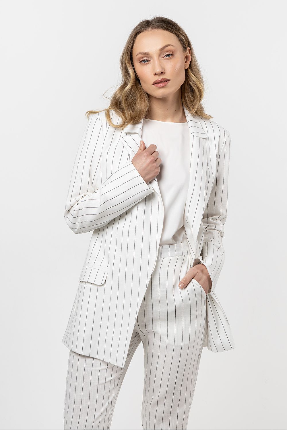  Vest model 212177 awama 