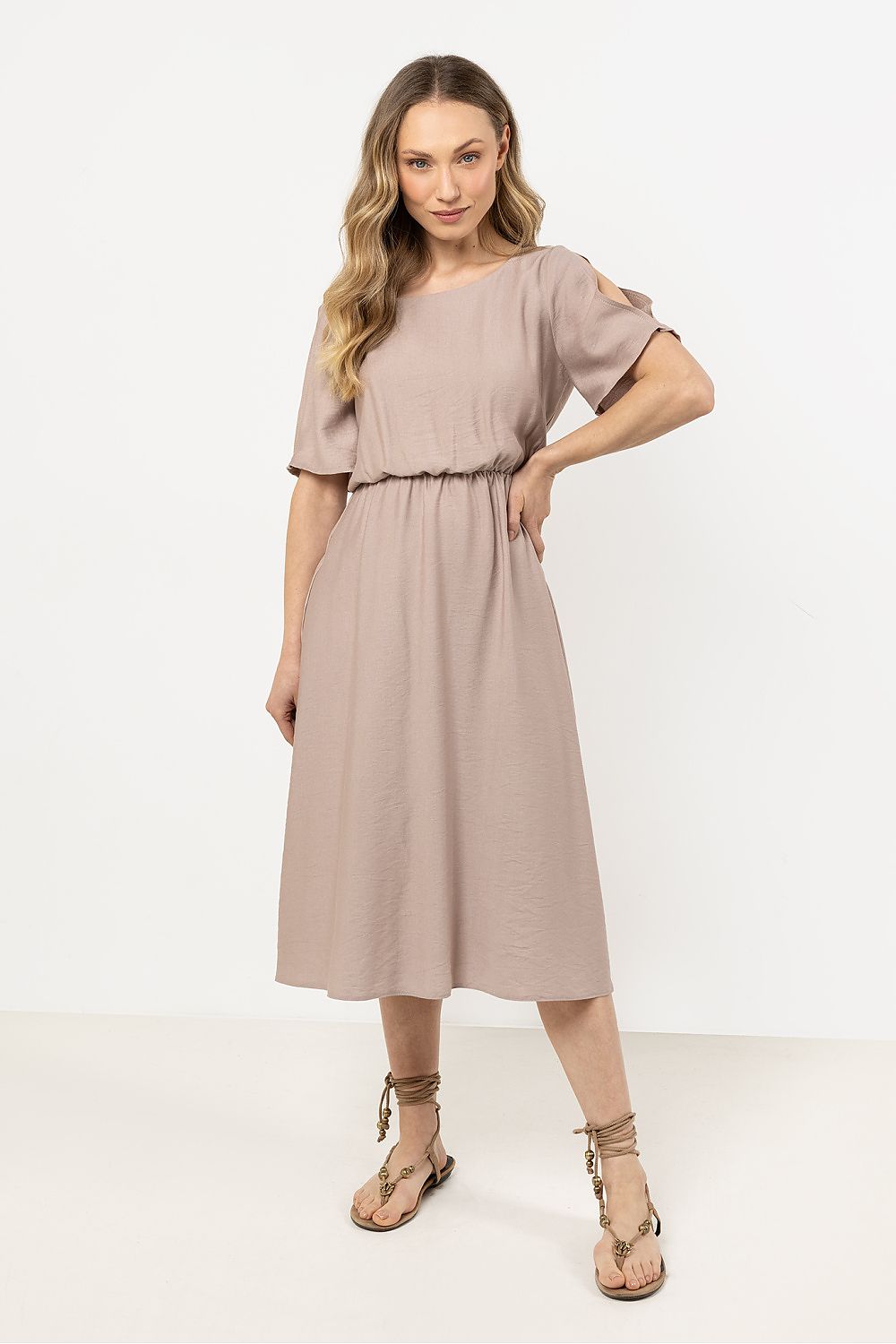  Robe de jour model 212211 awama 