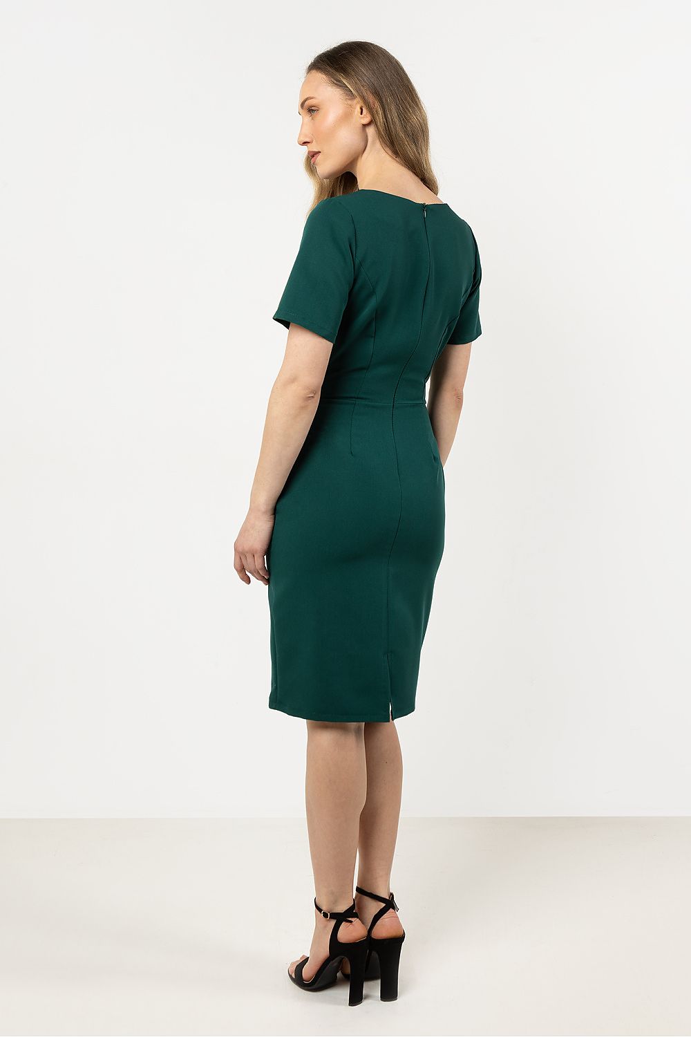  Robe de jour model 212231 awama 