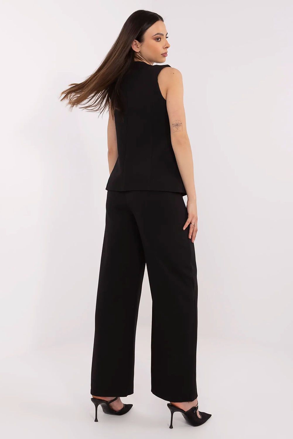  L`ensemble model 212539 Italy Moda 