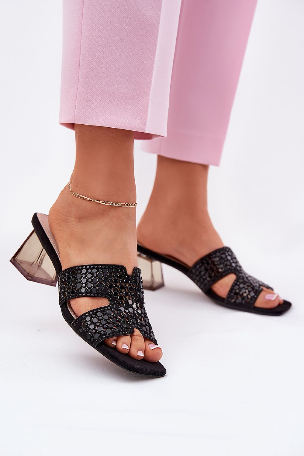  Clacquettes model 212878 Step in style 