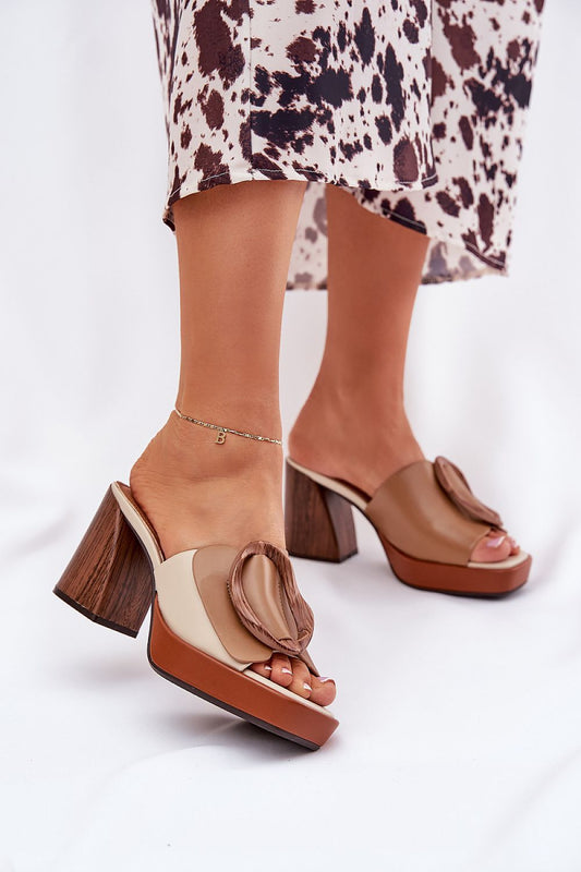  Clacquettes model 212885 Step in style 