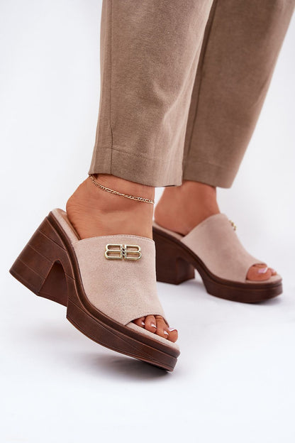  Clacquettes model 213038 Step in style 