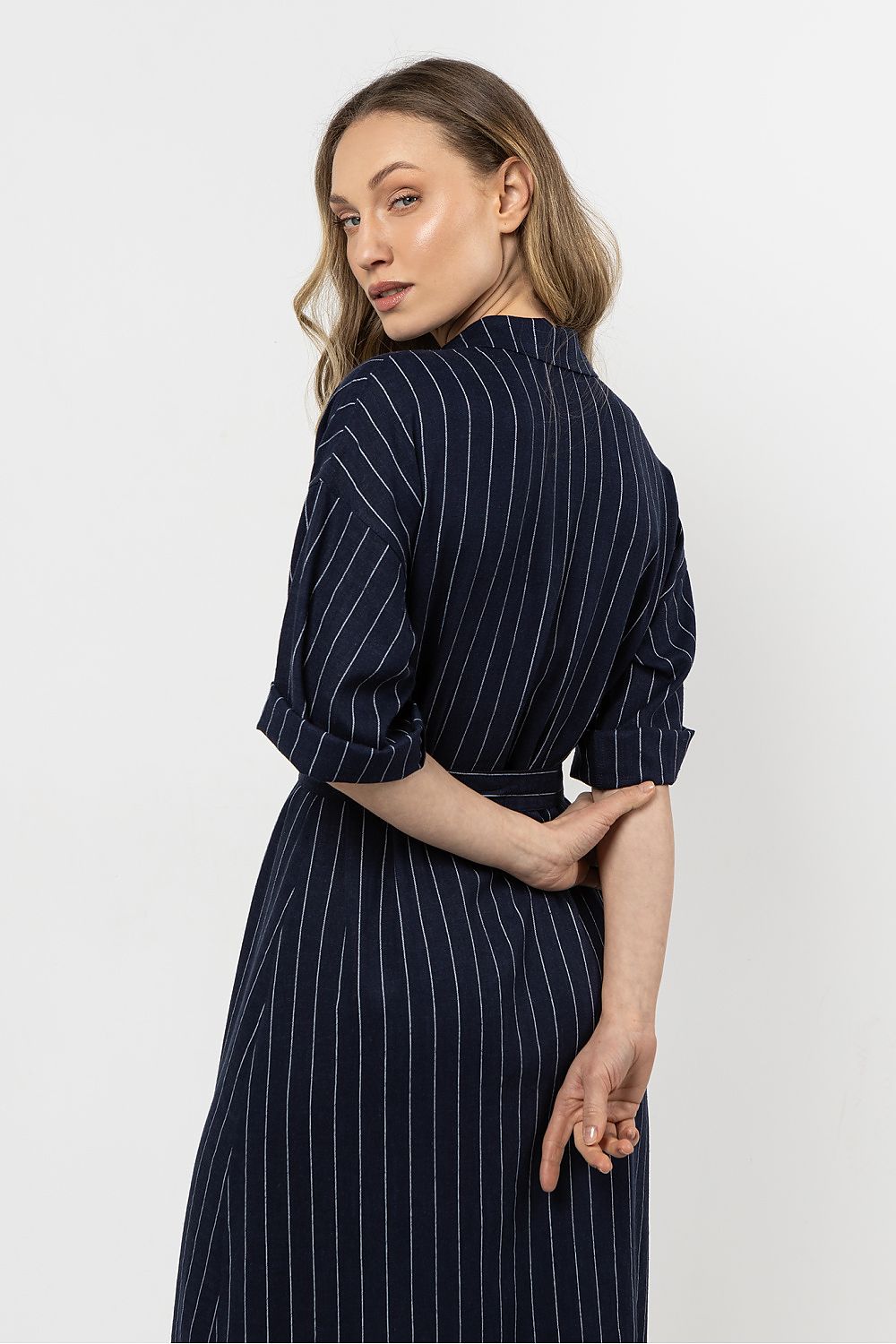  Robe de jour model 213968 awama 