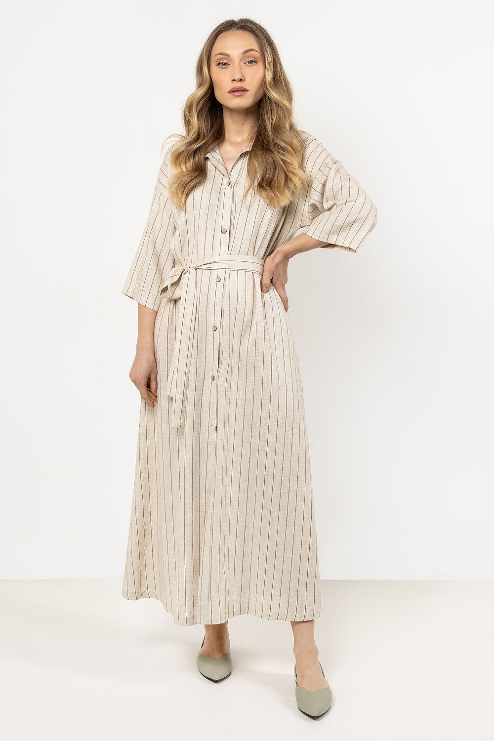  Robe de jour model 213969 awama 