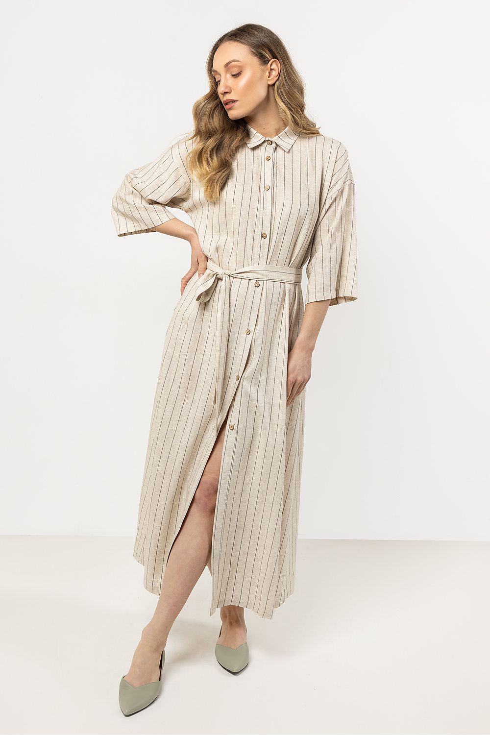  Robe de jour model 213969 awama 