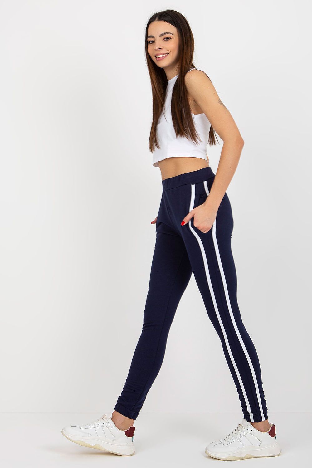  Pantalon survêtement model 214461 Rue Paris 