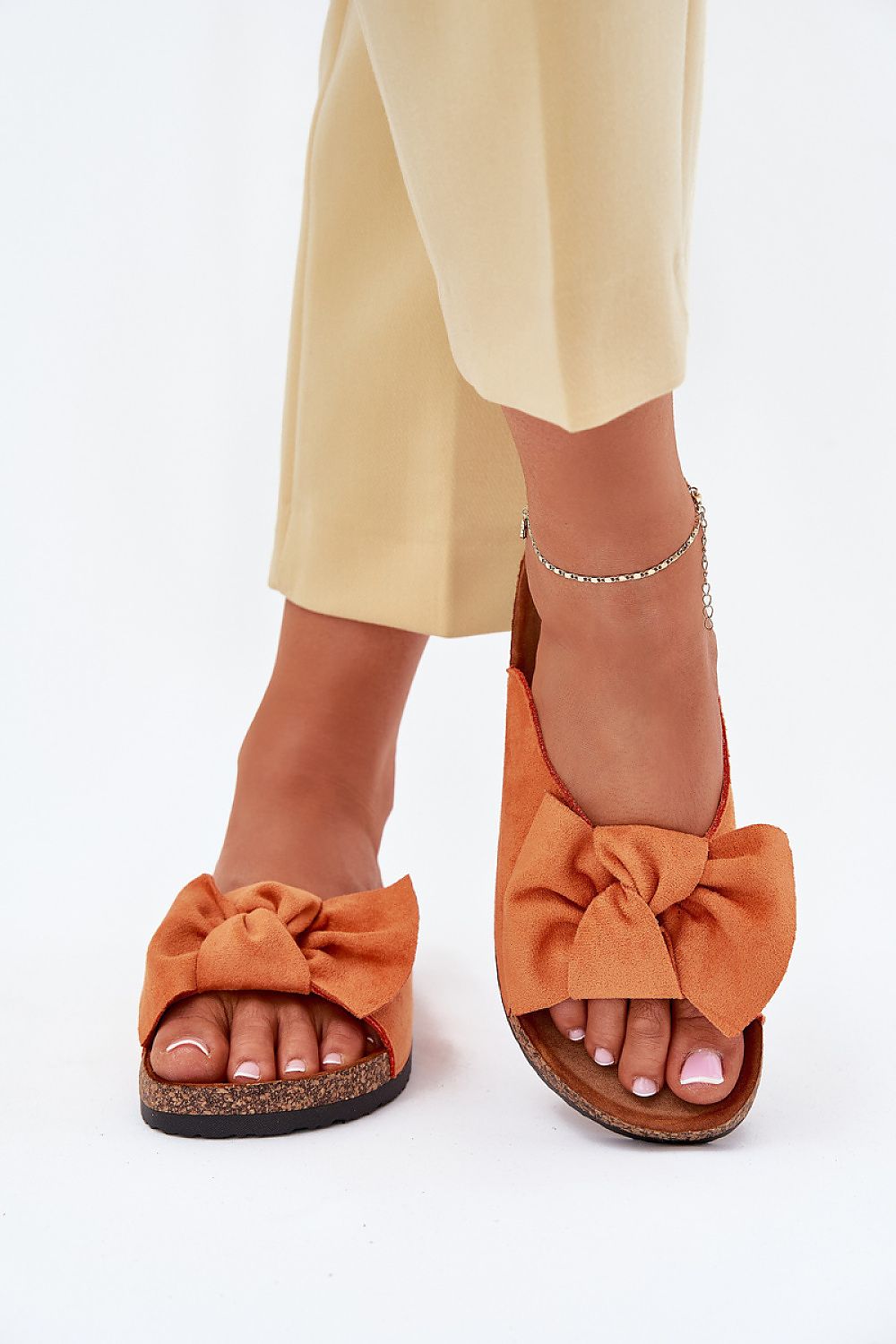  Clacquettes model 214493 Step in style 