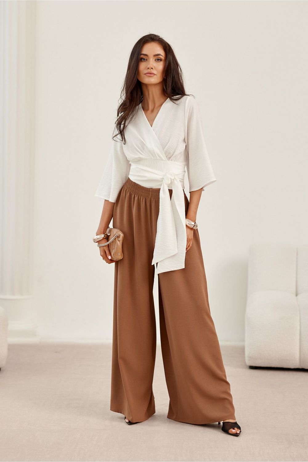  Pantalon femme model 214532 Roco Fashion 