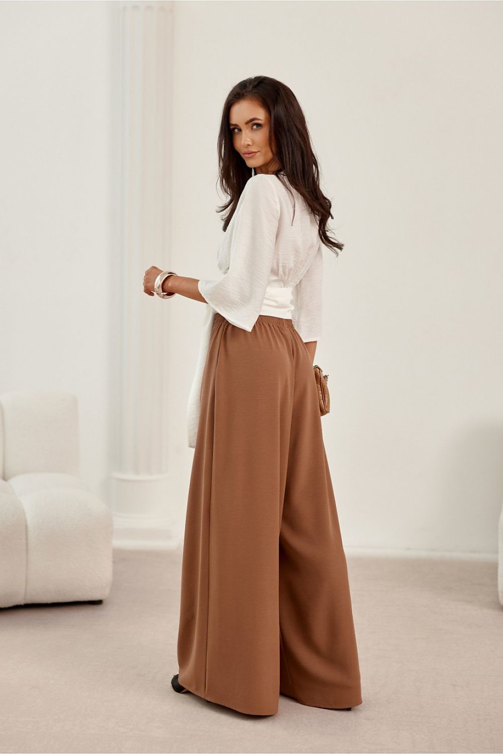  Pantalon femme model 214532 Roco Fashion 