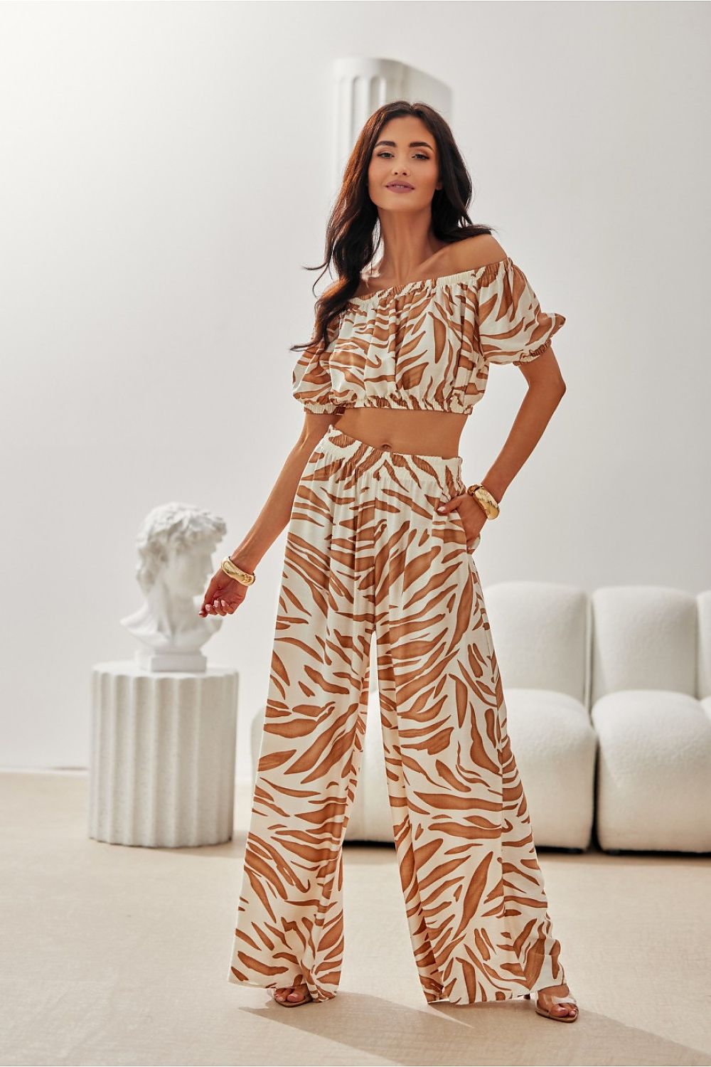  Pantalon femme model 214537 Roco Fashion 