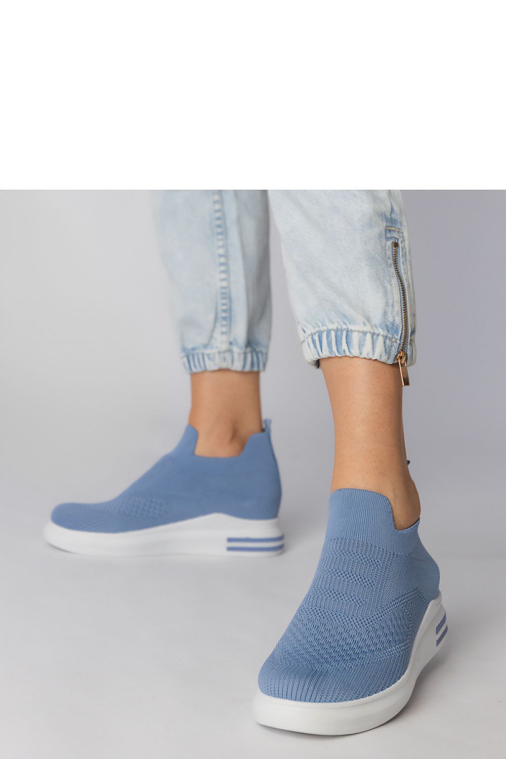  Chaussures de sport model 215451 PRIMO 