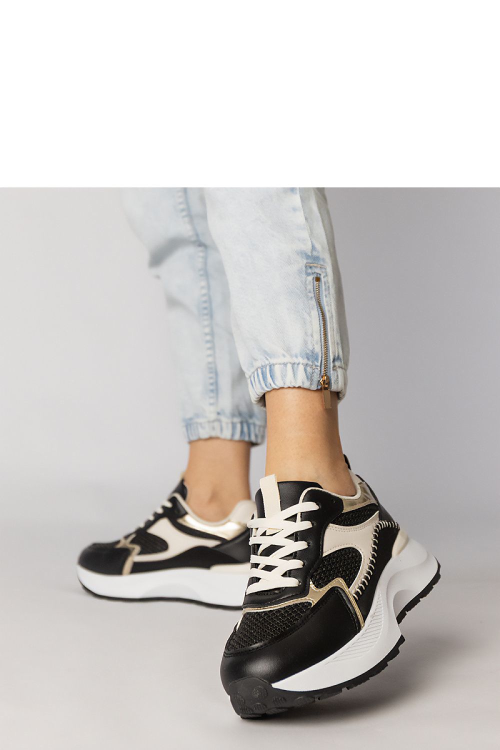  Chaussures de sport model 215459 PRIMO 