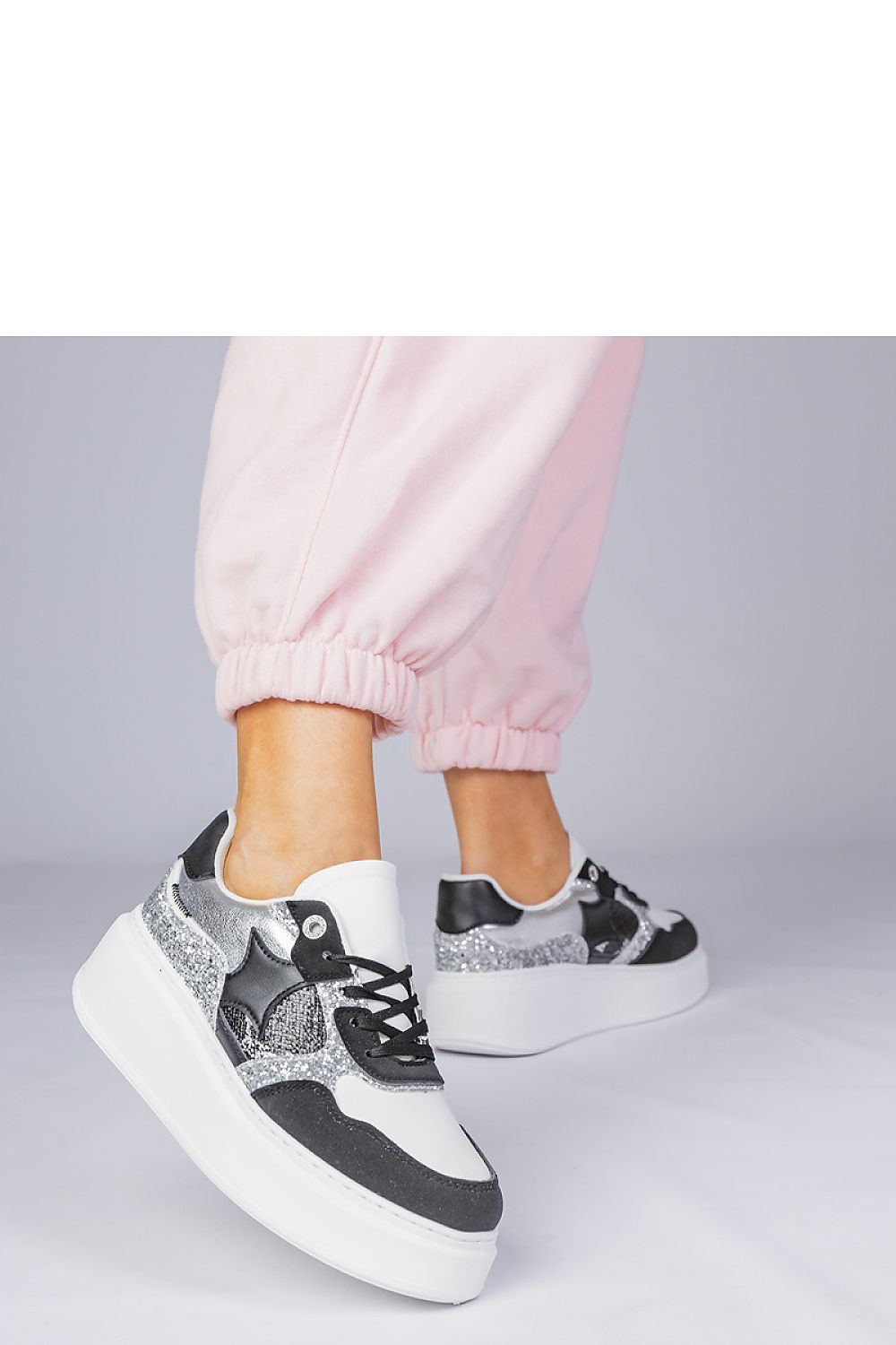  Chaussures de sport model 215466 PRIMO 