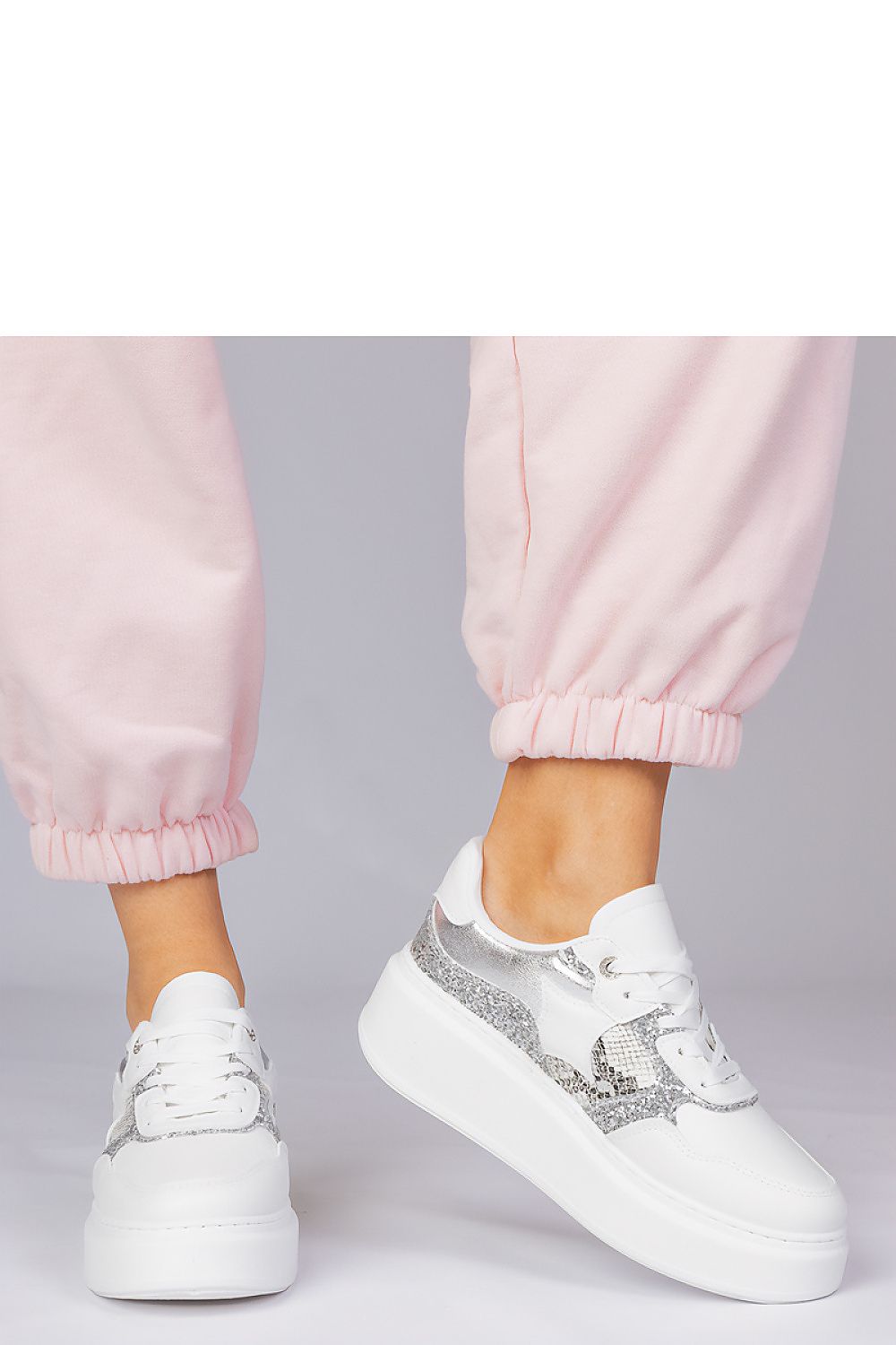  Chaussures de sport model 215467 PRIMO 