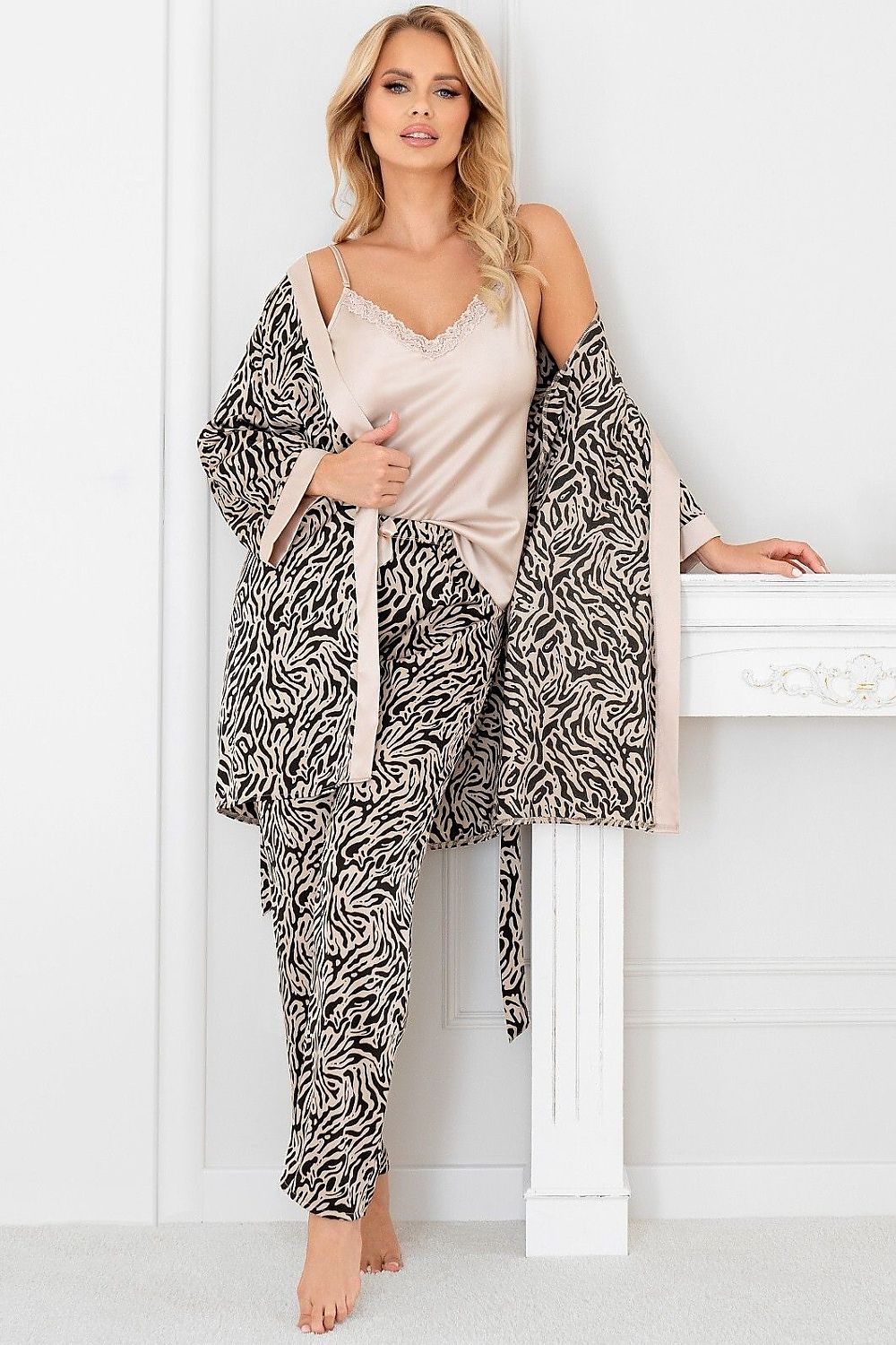  Peignoir model 215549 Donna 