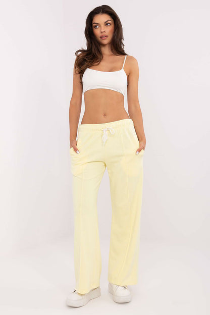  Pantalon survêtement model 215573 Relevance 