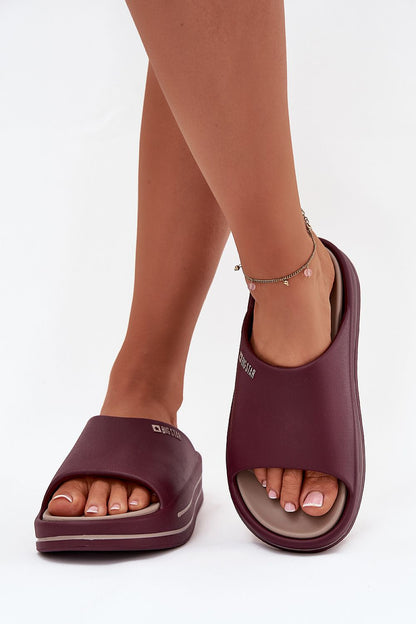  Clacquettes model 216430 Step in style 