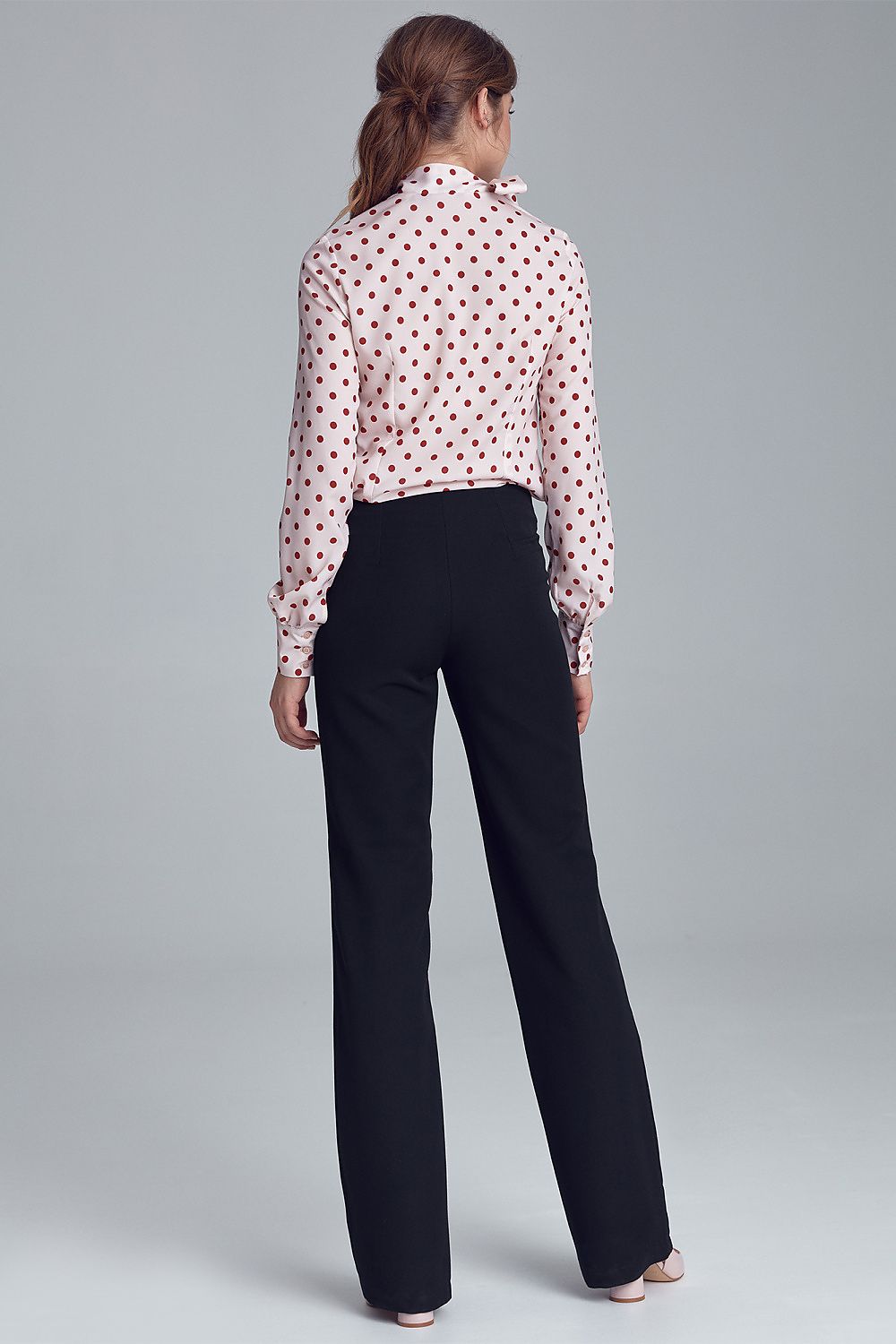 Pantalon femme model 216901 Nife 
