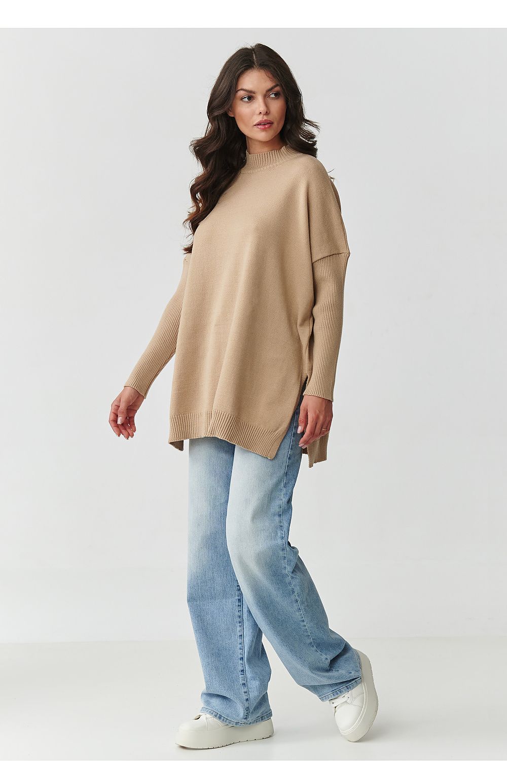  Chandail model 217400 Makadamia 