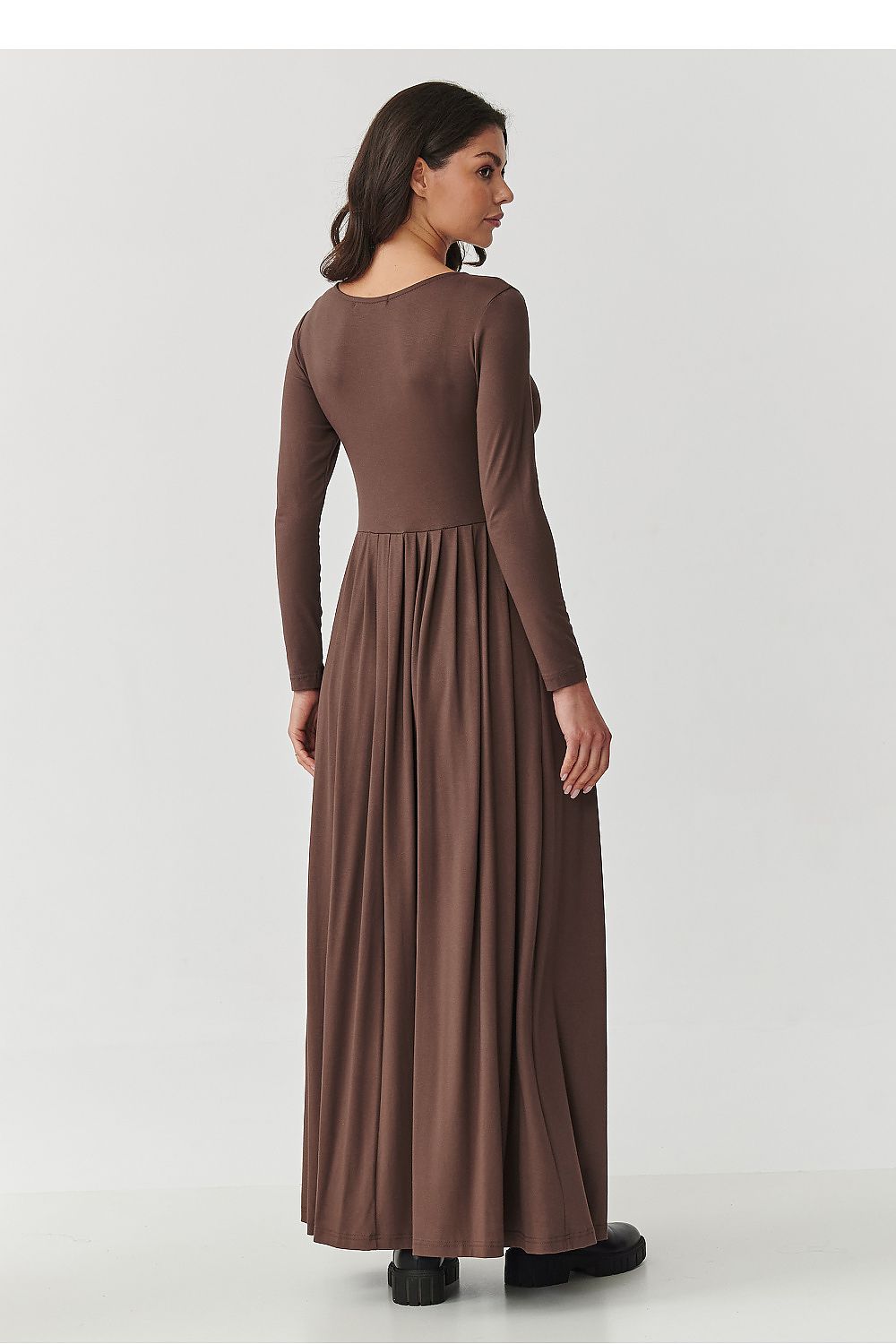  Robe de jour model 218303 Makadamia 