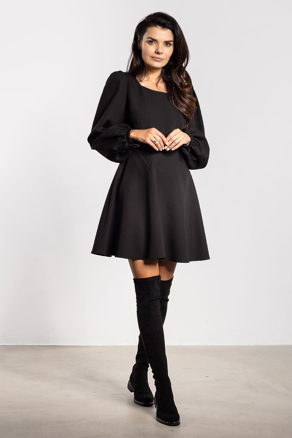  Robe de jour model 218997 awama 