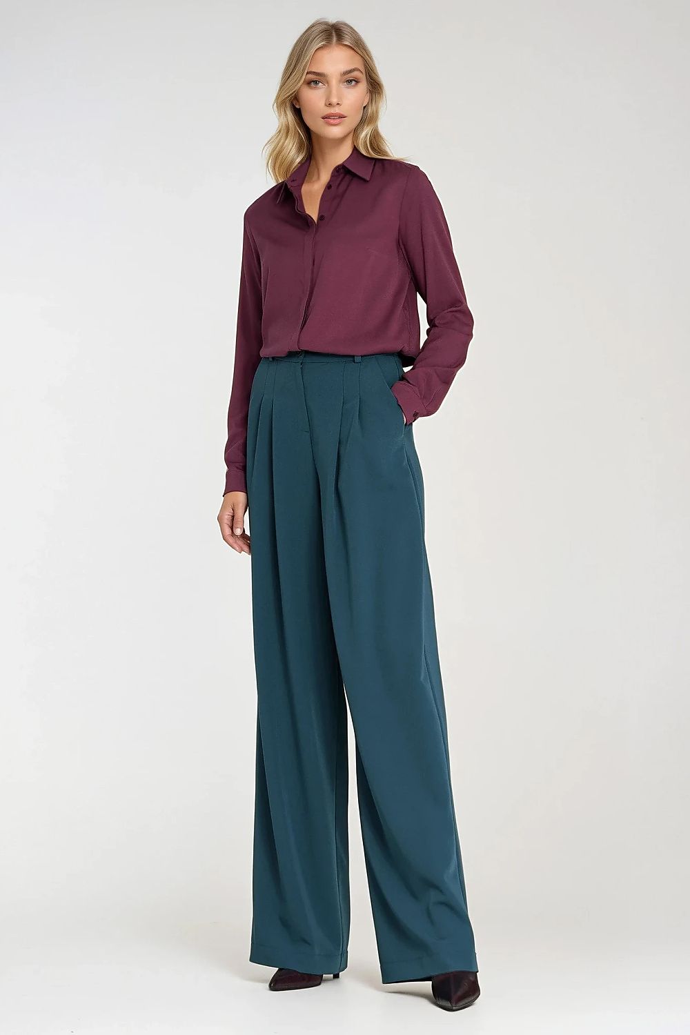  Pantalon femme model 219764 Nife 