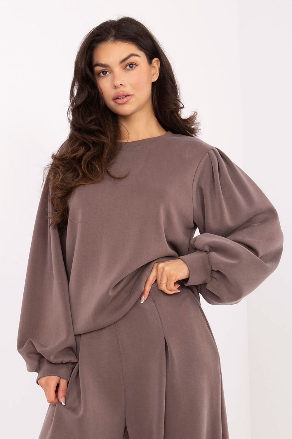  Sweatshirt model 220619 Factory Price 