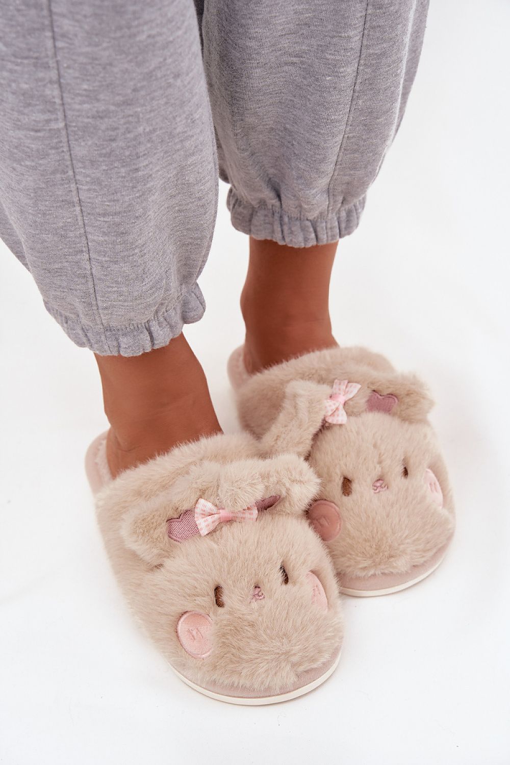  Pantoufles model 220728 Step in style 