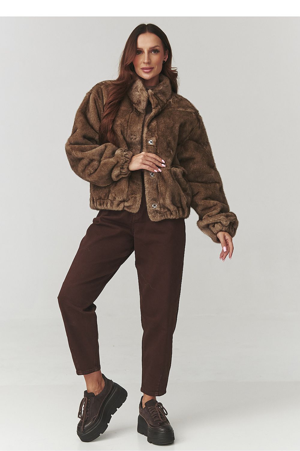  Veste model 220777 Makadamia 