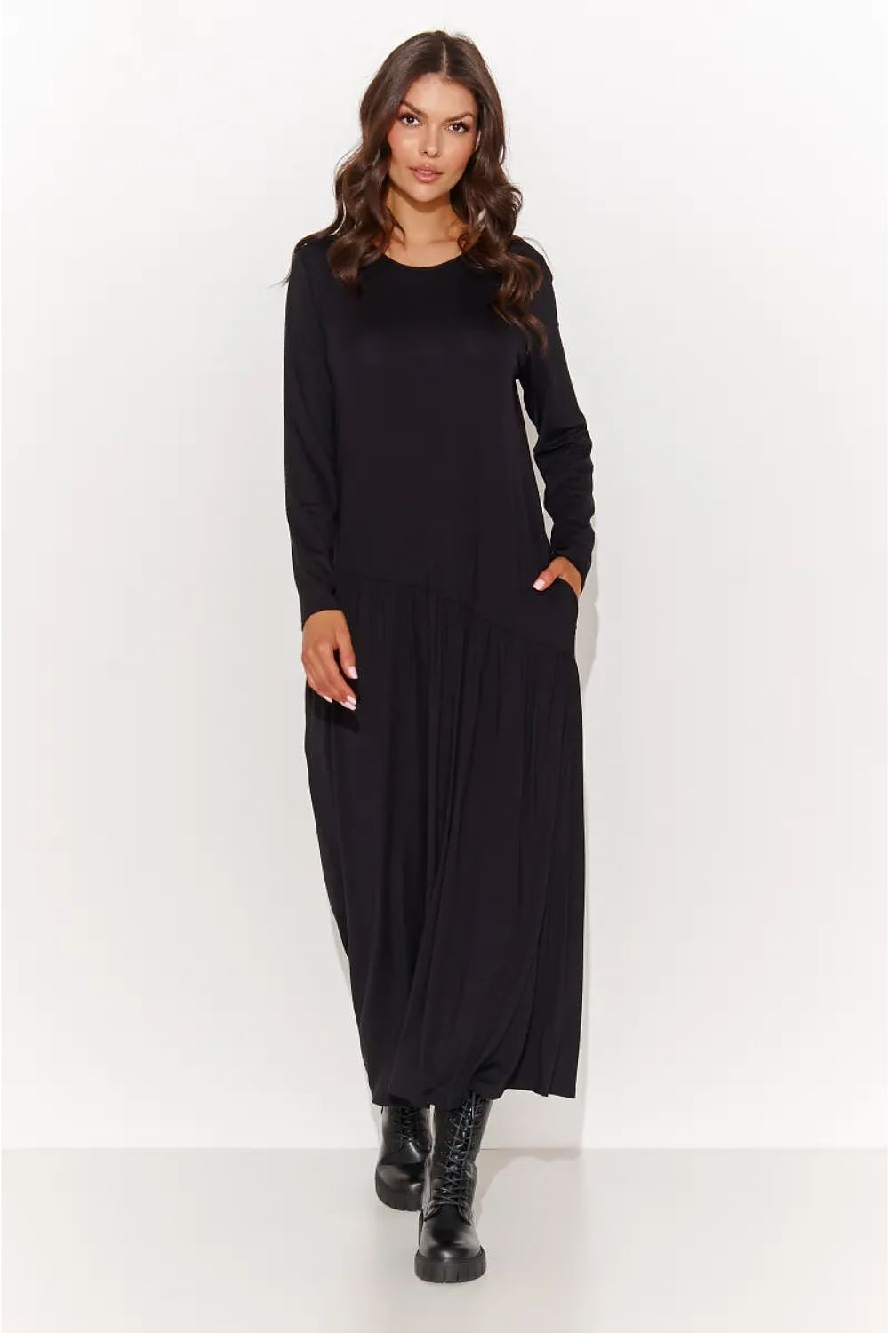  Robe de jour model 222577 Makadamia 