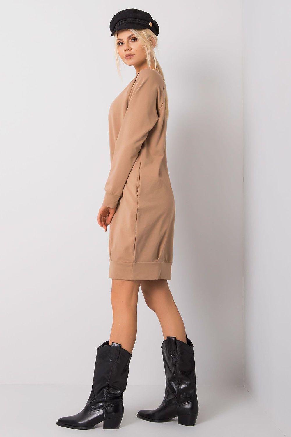  Robe de jour model 223211 BFG 