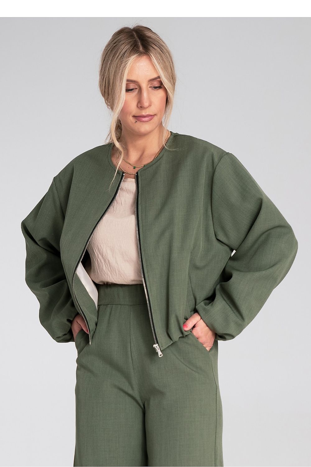  Veste model 223545 Figl 