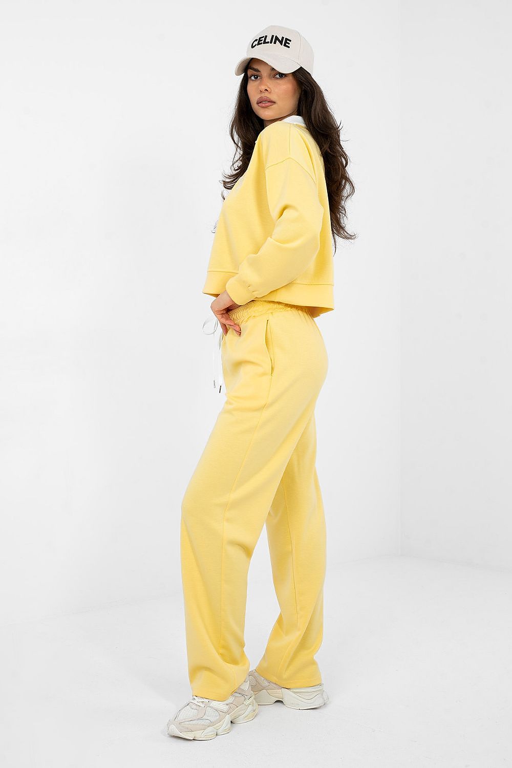  L`ensemble model 224065 Italy Moda 
