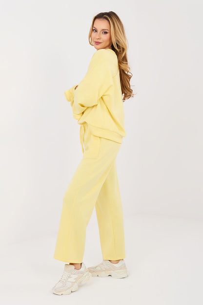  L`ensemble model 224212 Italy Moda 