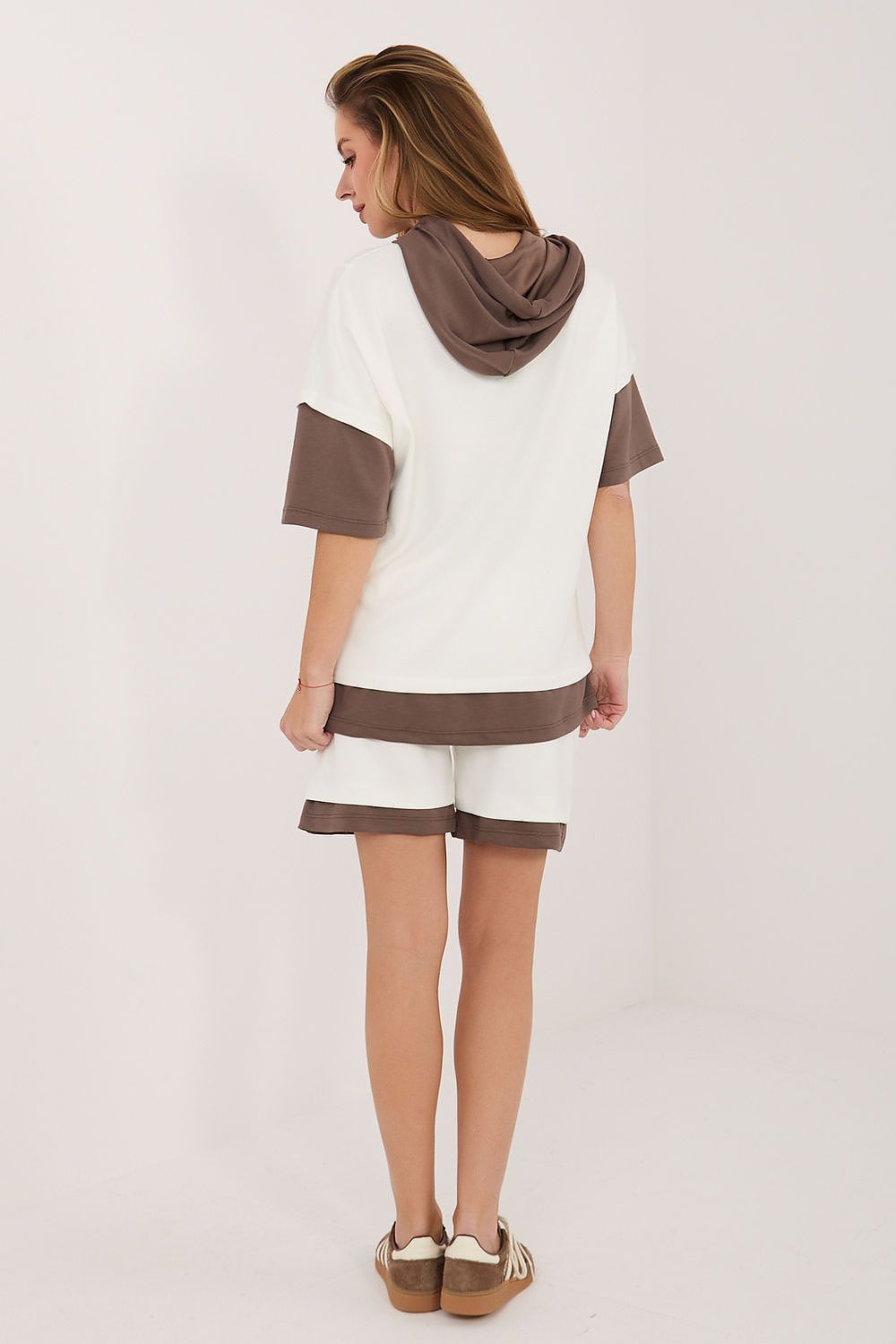  L`ensemble model 228350 Rue Paris 
