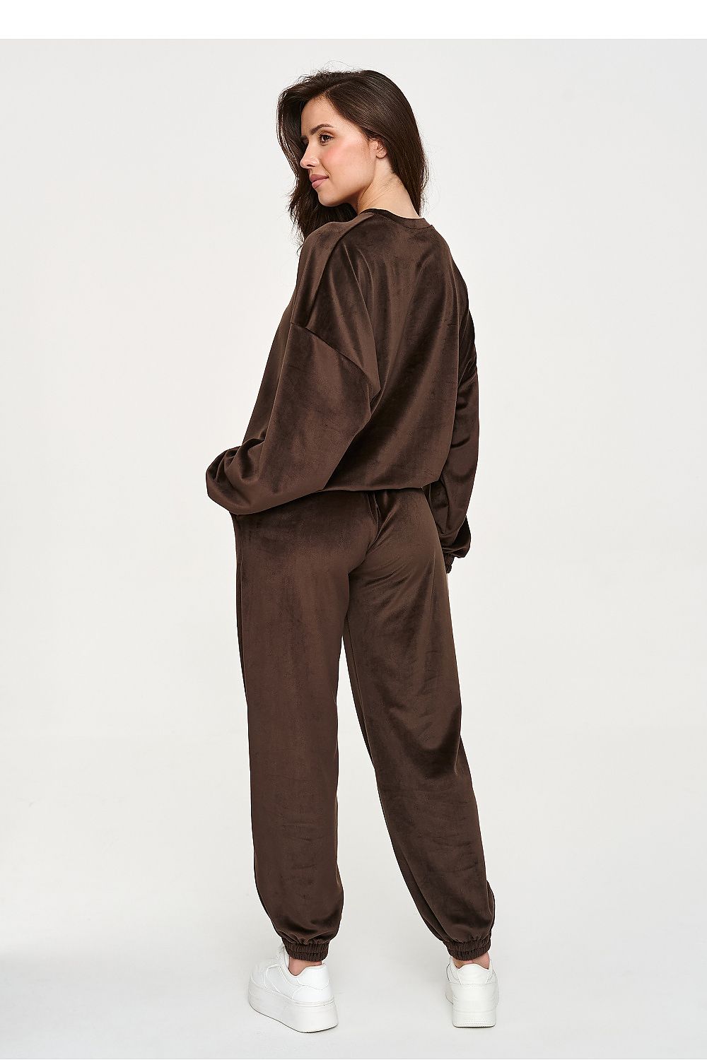 L`ensemble model 230824 Makadamia 