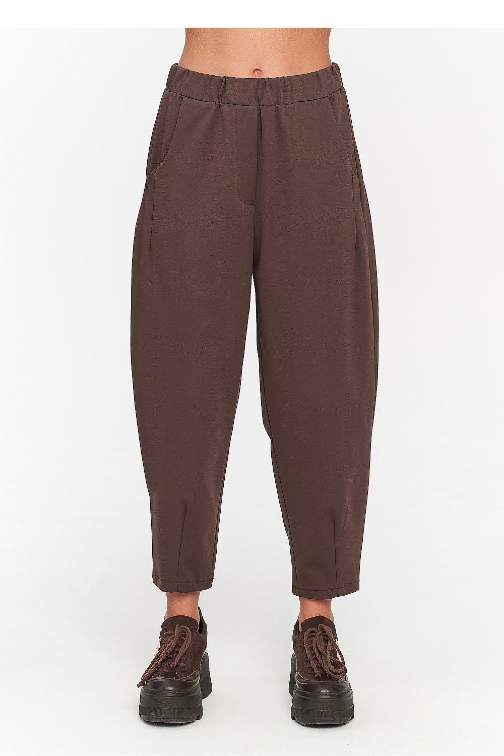 Pantalon femme model 230860 Makadamia 