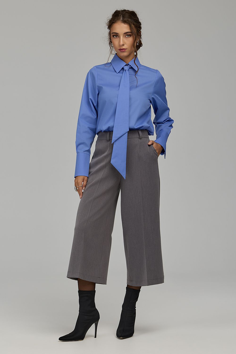  Pantalon femme model 230986 Nife 