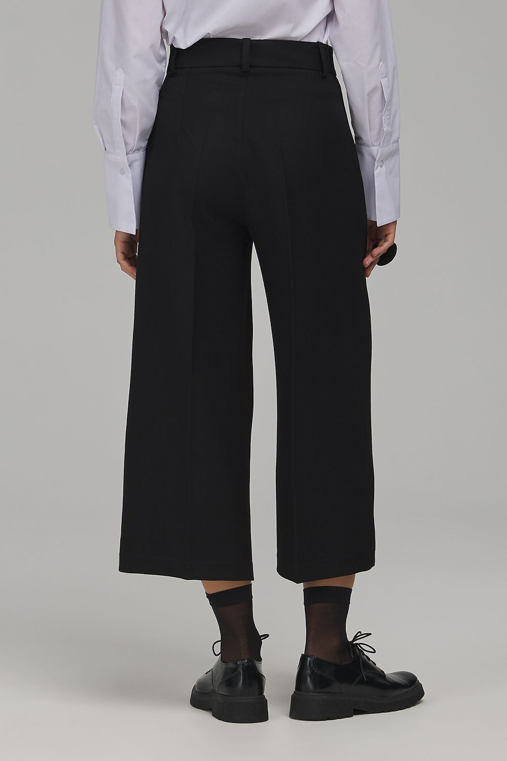  Pantalon femme model 230987 Nife 