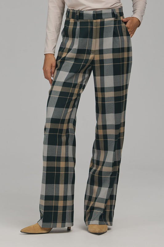  Pantalon femme model 231342 Nife 