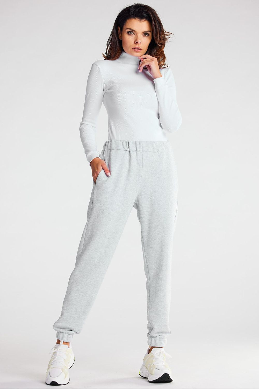  Pantalon survêtement model 231457 Infinite You 