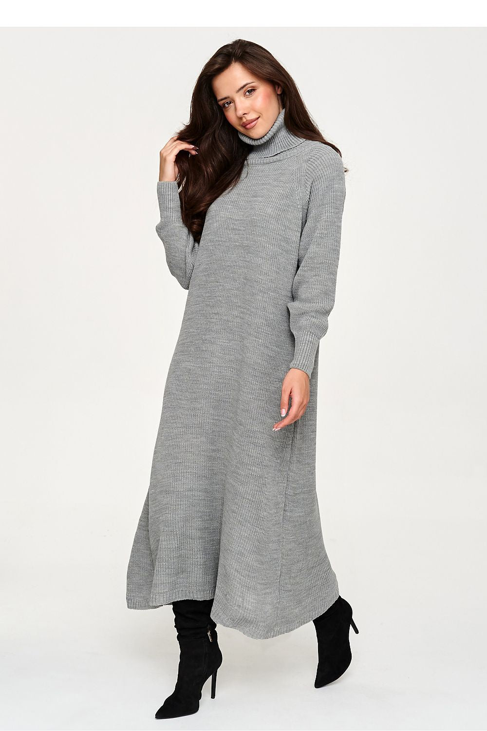  Robe de jour model 231968 Makadamia 